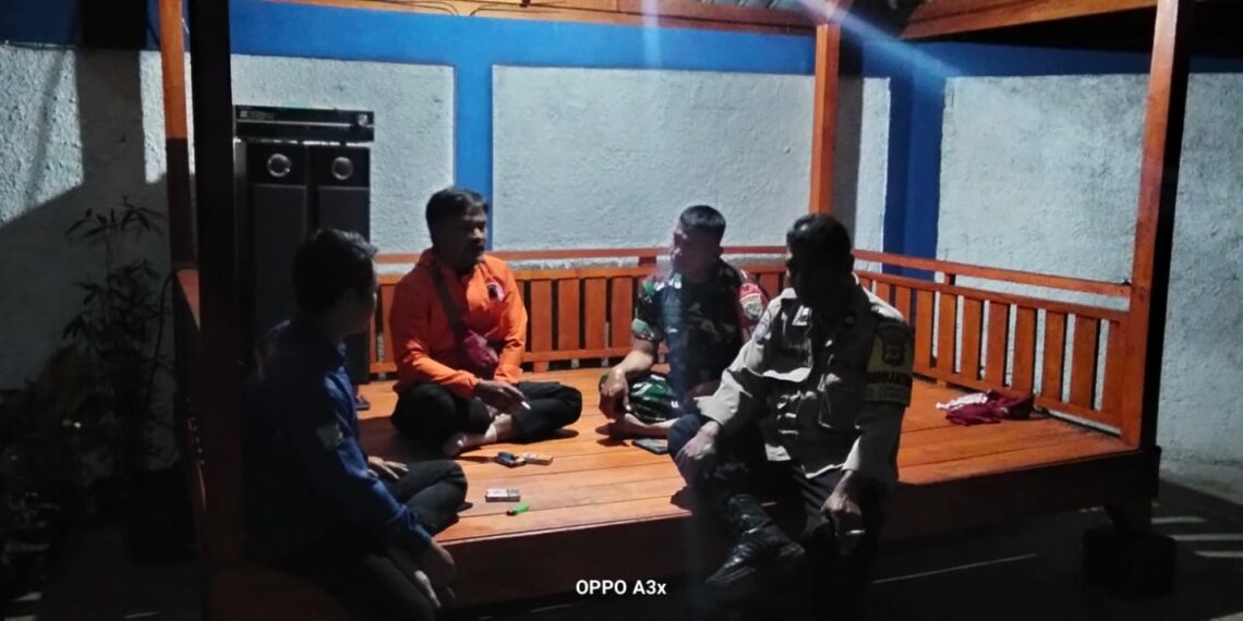 Bhabinkamtibmas dan Babinsa Perkuat Sinergi Jaga Kondusivitas Kamtibmas di Lembursitu