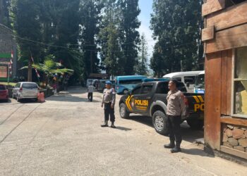 Polisi Patroli di Situgunung Sukabumi, Jaga Keamanan Pengunjung Wisata