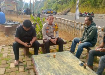 Polsek Kadudampit Patroli Mobile, Warga Diingatkan Waspada Kebakaran Lahan