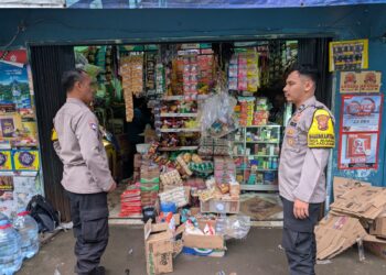 Polsek Kadudampit Patroli Mobile, Warga Diingatkan Waspada Banjir dan Longsor