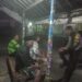 Sambang Warga Malam Hari, Bhabinkamtibmas Polsek Lembursitu Jaga Kondusivitas Wilayah