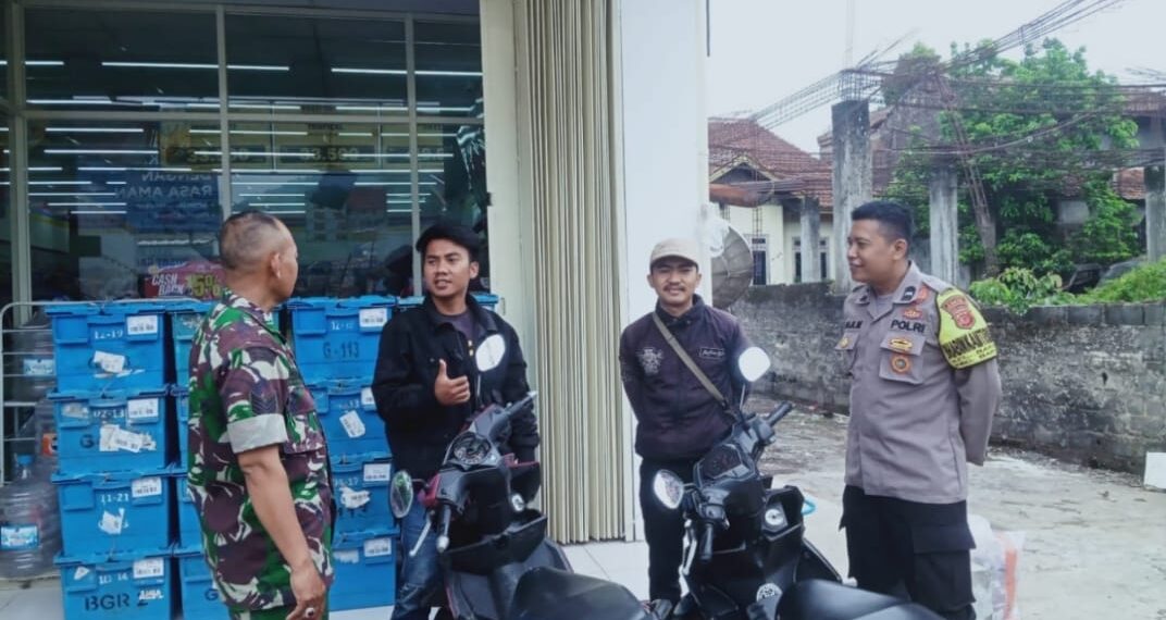 TNI-Polri Sambangi Warga Baros, Jaga Kamtibmas dan Serap Keluhan Masyarakat