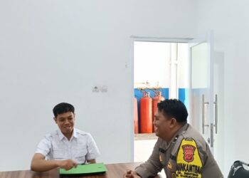 Bhabinkamtibmas Pantau Dapur SPPG di Benteng, Warga Diingatkan Waspadai C3