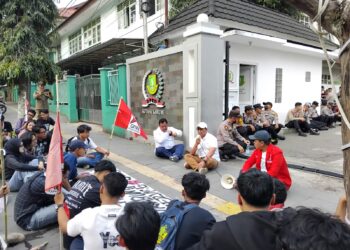 DPRD Kota Sukabumi Respons Tuntutan GMNI, Siap Tindaklanjuti Temuan BPK