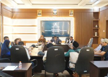 DPRD Kota Sukabumi Audiensi Bersama Forum Komunikasi RT/RW dan FITRA Bahas Rencana Pinjaman Pemkot