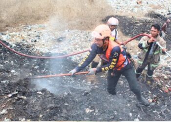 Kebakaran TPA Cikundul Sukabumi Masuk Hari Ketiga, Tim Gabungan Terus Berupaya Padamkan Api