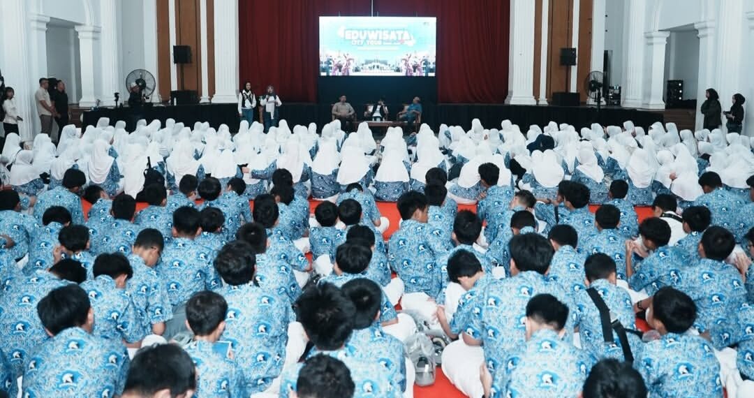 Ratusan Siswa Jelajahi Sejarah dan Budaya Sukabumi Lewat Eduwisata